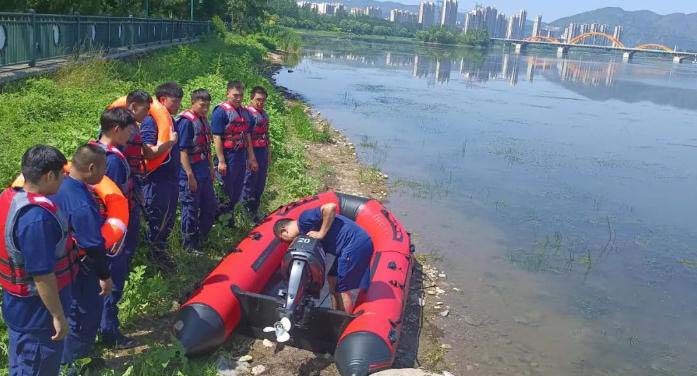 補短板強弱項，提技能礪精兵，縣應急管理局開展水上救援訓練