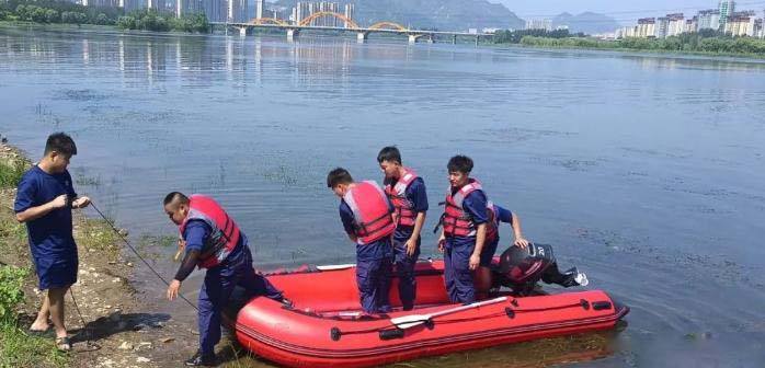 補短板強弱項，提技能礪精兵，縣應急管理局開展水上救援訓練